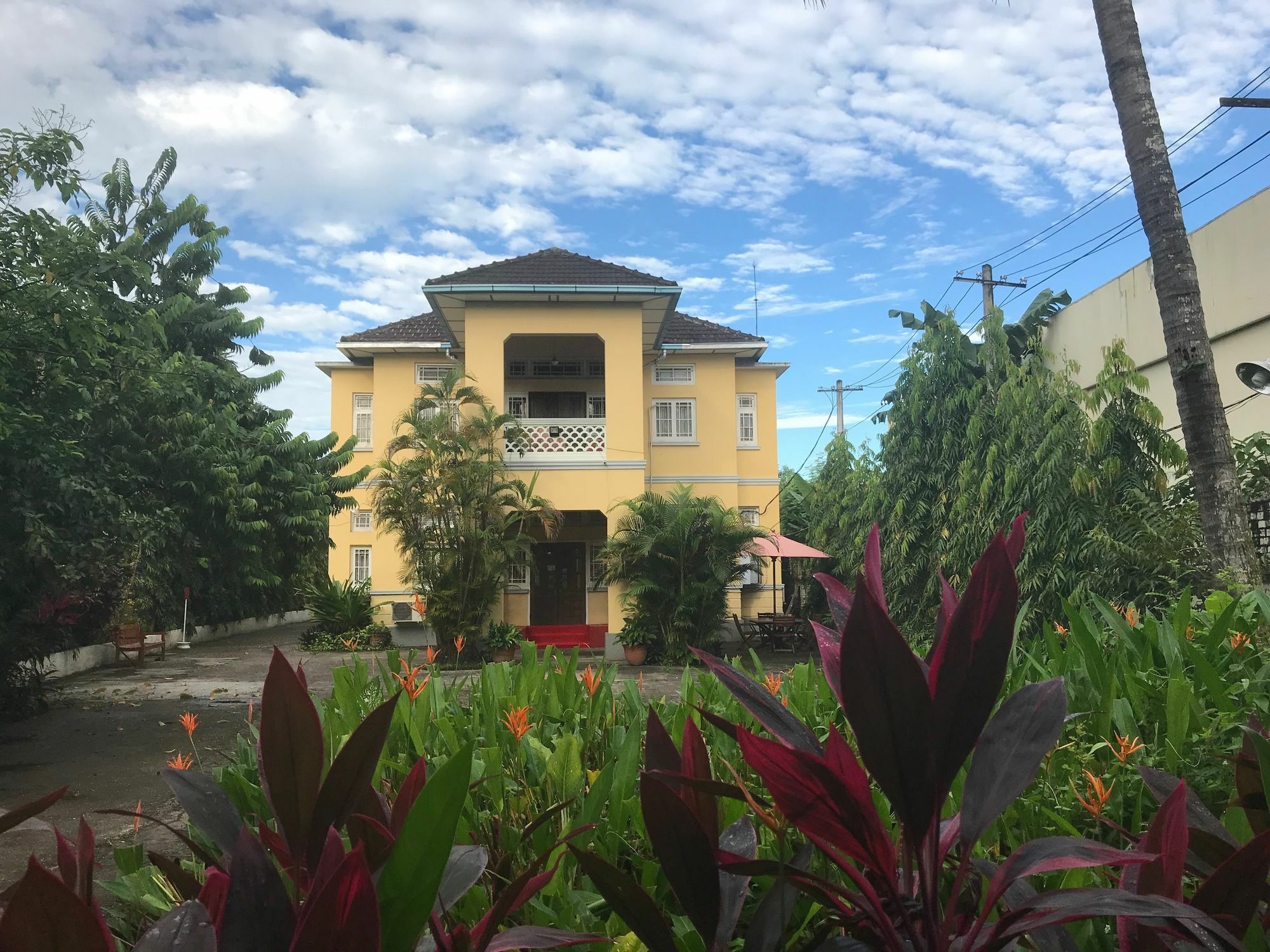 Golden Guest Inn Rangun Zewnętrze zdjęcie